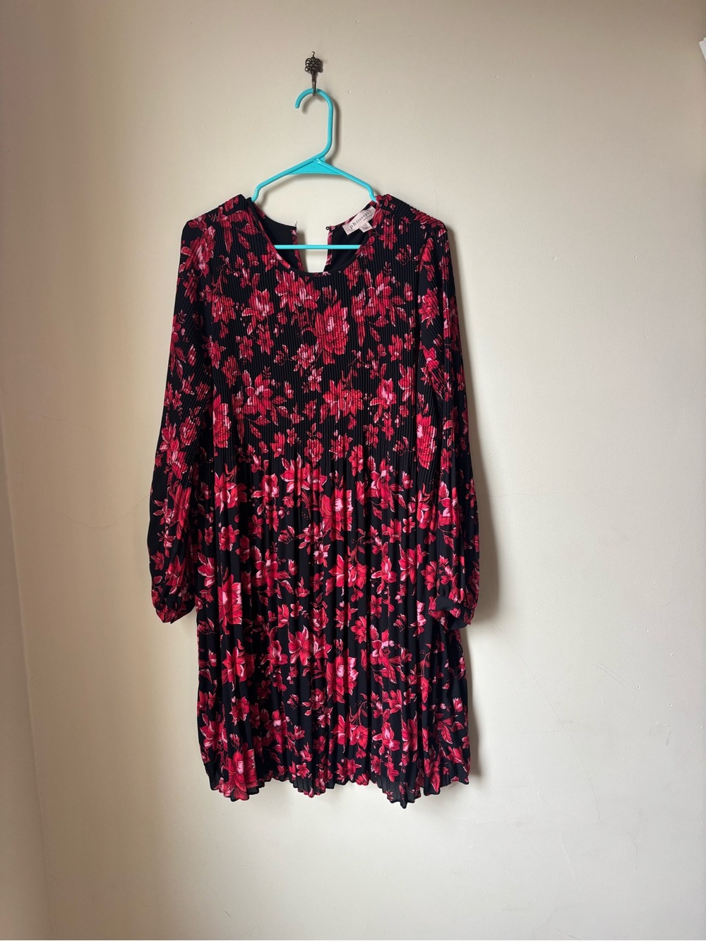 Philosophy by Republic long-sleeve floral pleated dress